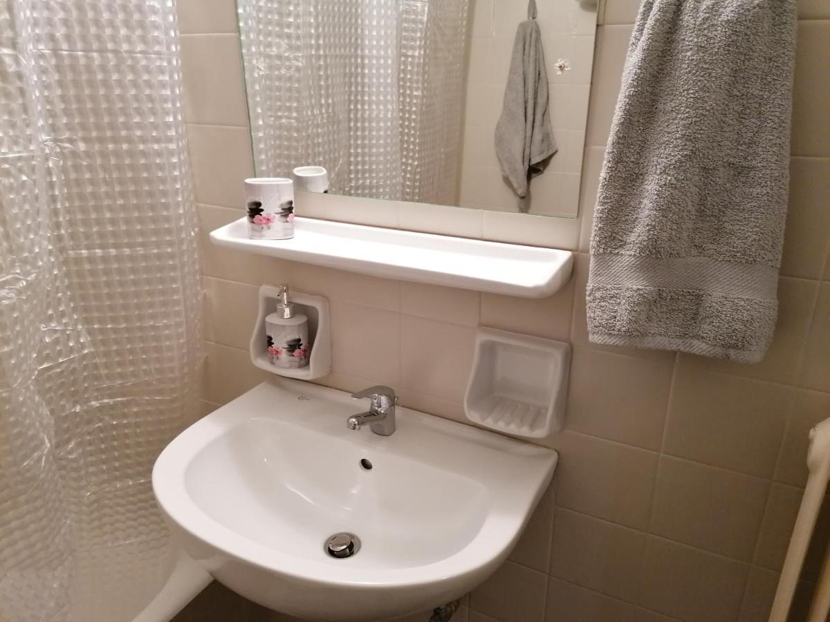 Pagrati Nest Apartment Athens Luaran gambar